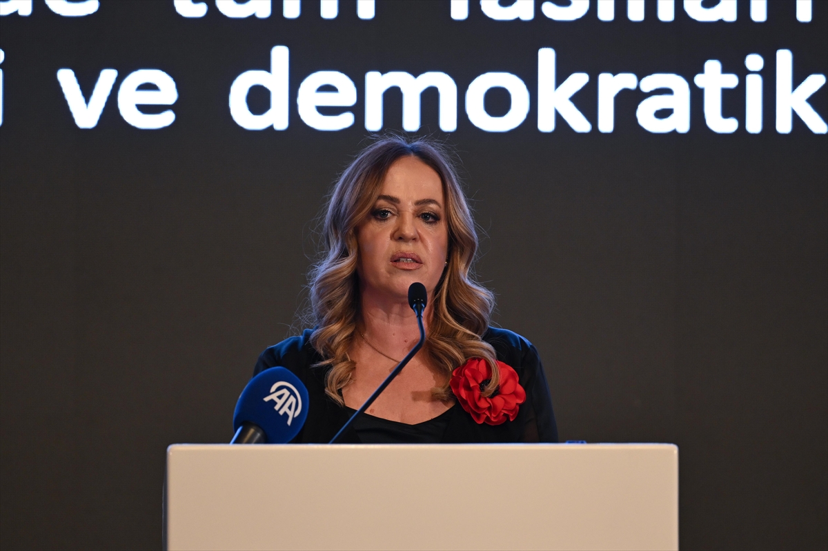 ANKARA (AA) – Arnavutluk'un Bağımsızlık ve Silahlı Kuvvetler Günü vesilesiyle