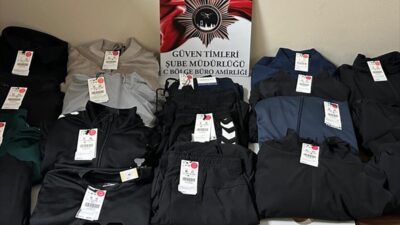 İSTANBUL (AA) – İstanbul Ataşehir'de, farklı tarihlerde alışveriş merkezlerindeki (AVM)