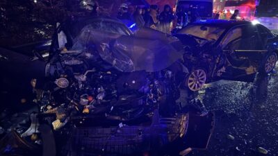 İSTANBUL (AA) – Ataşehir'de 5 aracın karıştığı zincirleme trafik kazasında