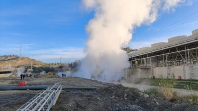 AYDIN (AA) – Aydın'ın Germencik ilçesinde termal tesise giden sıcak