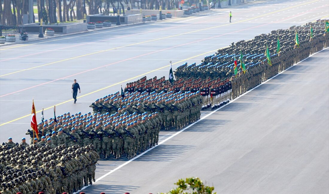 - Cumhurbaşkanı Erdoğan'ın da izlediği törende Cumhurbaşkanlığı Muhafız Alayı Tören