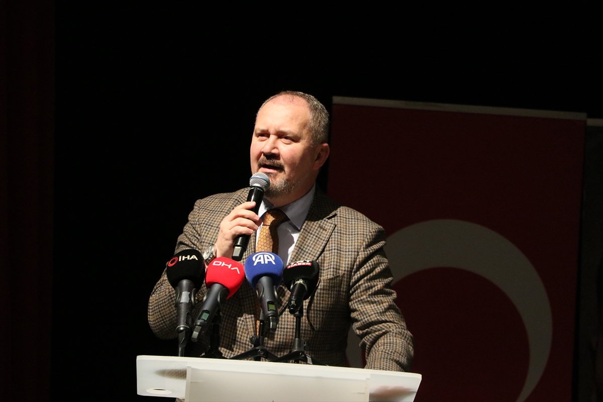 - "Yollar, hastaneler, okullar yaptık ve savunma sanayisinde büyük atılımlar