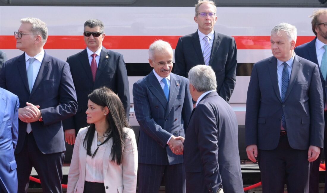 - "Ekimde Türk limanlarındaki konteyner taşımacılığında Mısır, hem yükleme hem