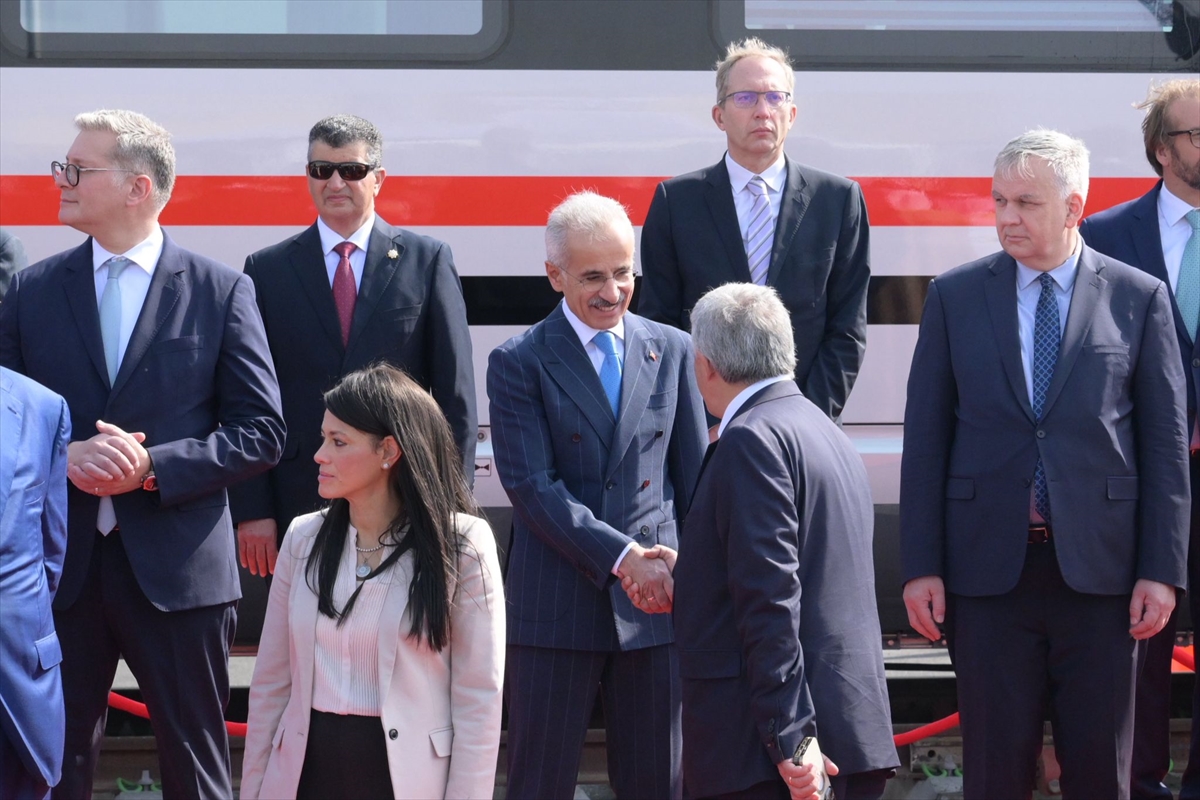 - "Ekimde Türk limanlarındaki konteyner taşımacılığında Mısır, hem yükleme hem