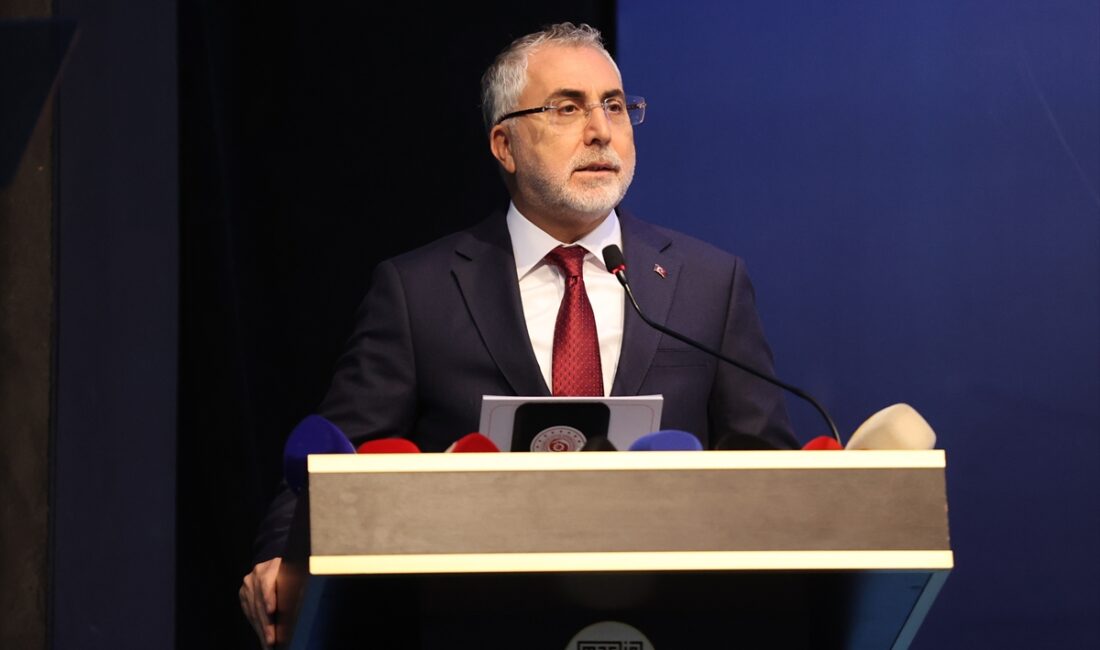 - Çalışma ve Sosyal Güvenlik Bakanı Vedat Işıkhan:
- "Terörün olmadığı