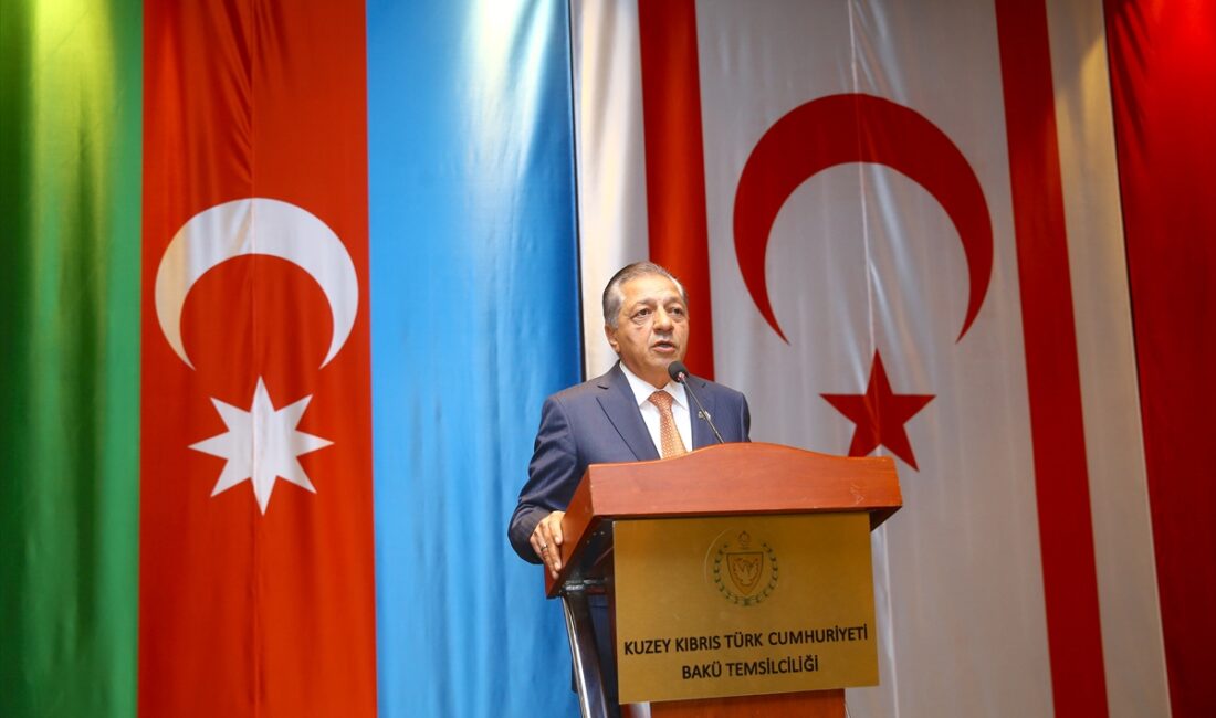 - Resepsiyonda, Gürcistan-Azerbaycan sınırında düşen "C130" tipi askeri kargo uçağında