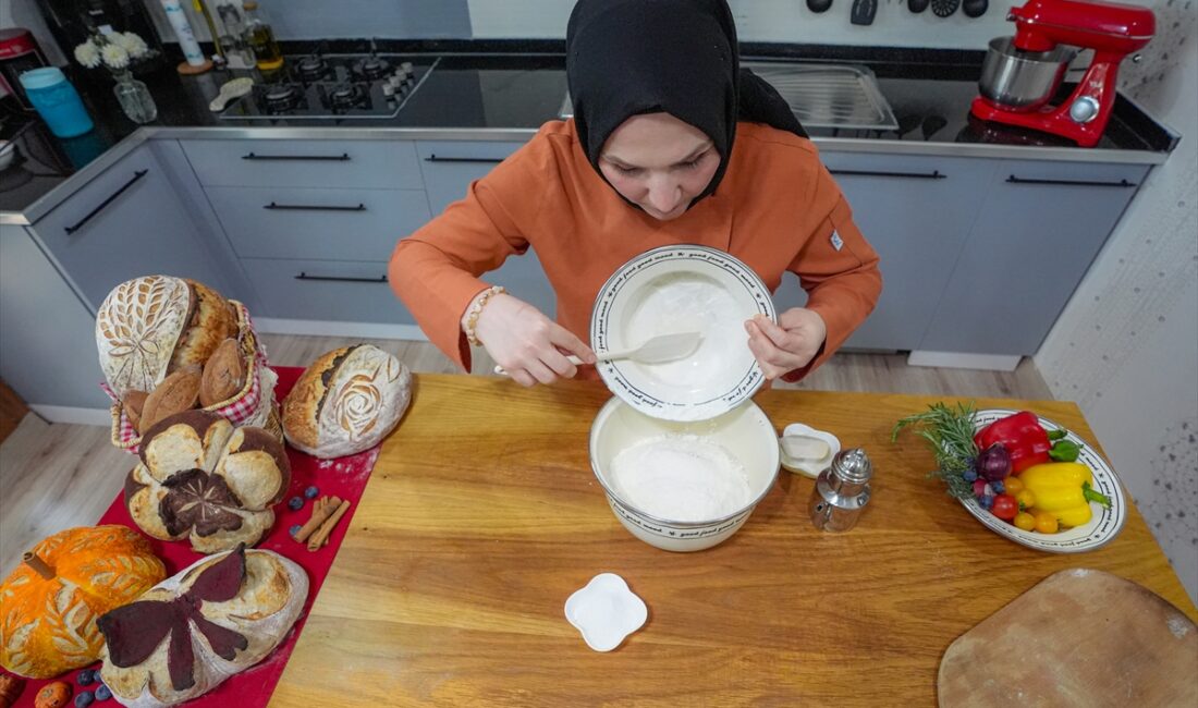 - Kentte 5 yıl bankacılık sektöründe çalıştıktan sonra Türkiye ve