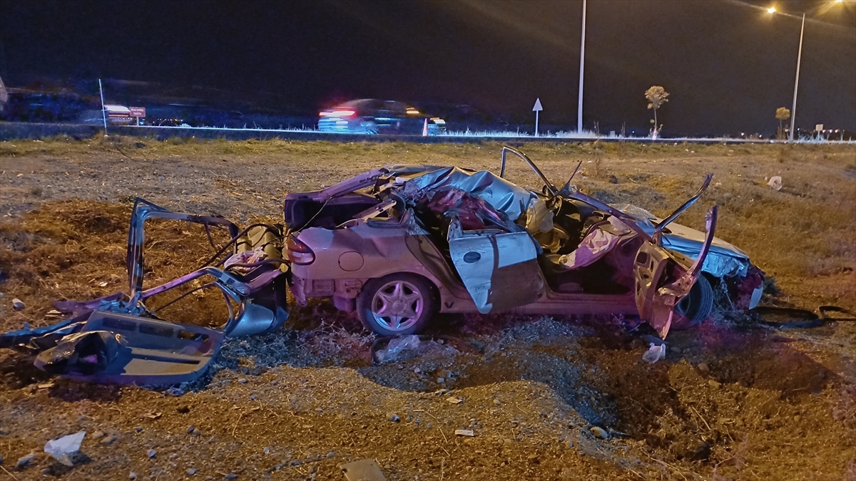 BATMAN (AA) – Batman'da tıra arkadan çarpan otomobildeki 2 çocuk