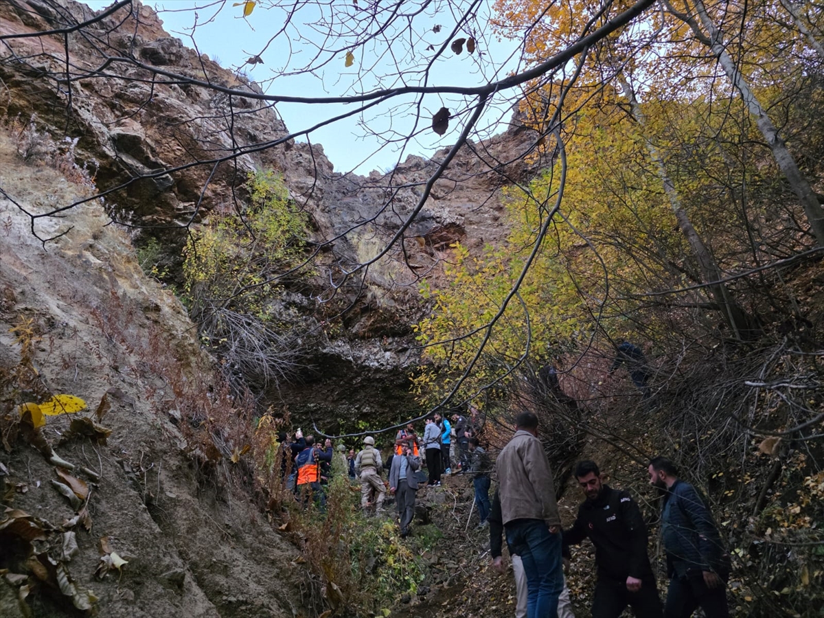 BİNGÖL (AA) – Bingöl'de 3 gündür kayıp olarak aranan 79