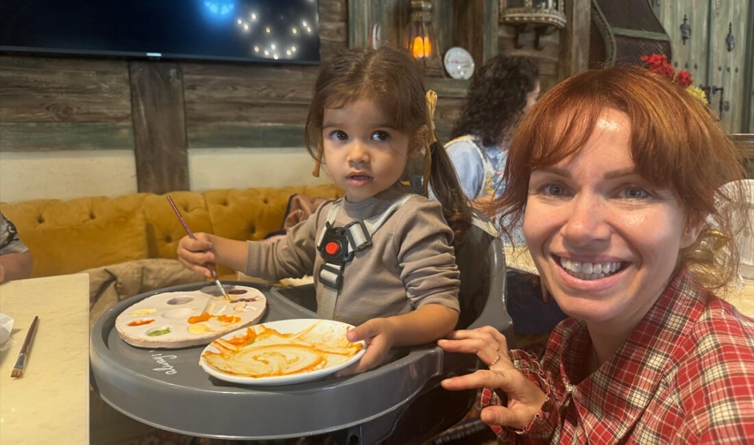 - Bozdağ Film Platoları Yiyecek İçecek Direktörü şef Hüseyin Bölük:
-