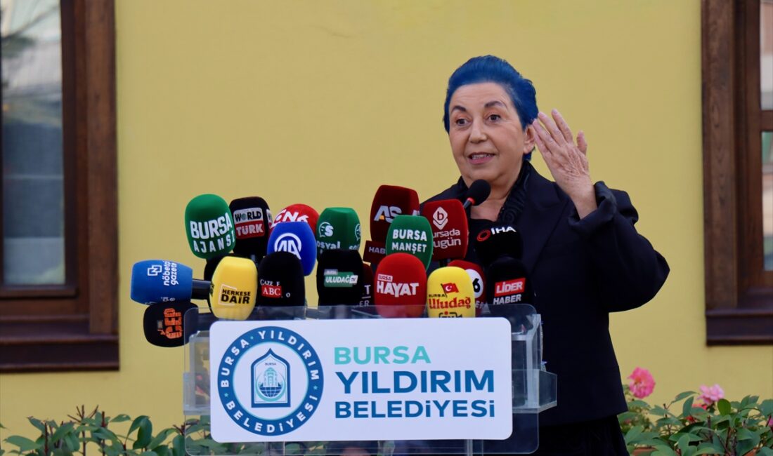 - Aile ve Sosyal Hizmetler Bakanı Göktaş:
- "Onu tanıyan, hayatında