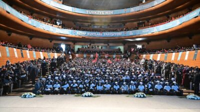 - TÜGVA Yüksek İstişare Kurulu Üyesi Bilal Erdoğan:
- "Başarılı, merak