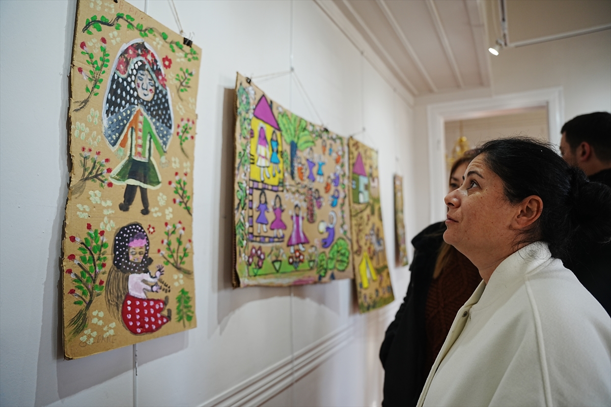 ÇANAKKALE (AA) – Çanakkale'nin Ayvacık ilçesine bağlı Söğütlü köyünde küçükbaş