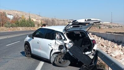 ÇANKIRI (AA) – Çankırı'da ambulansla otomobilin çarpıştığı kazada 1 kişi