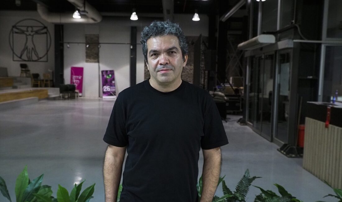 - "Kısıtlamalar her zaman yaratıcılığa sebep olur. Yaratıcılık her zaman