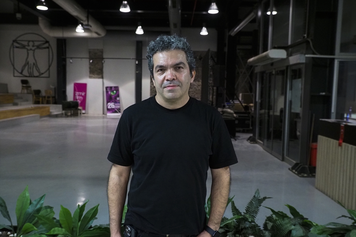 - "Kısıtlamalar her zaman yaratıcılığa sebep olur. Yaratıcılık her zaman