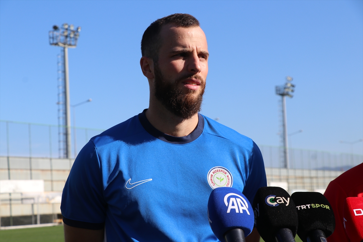 - "Yüzde 100 odaklanırsak bu maçtan puanlar alacağımıza inanıyorum"