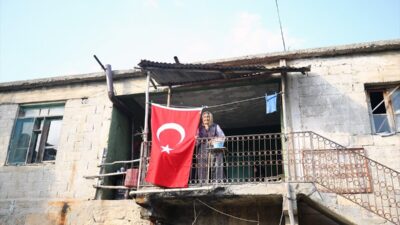 - Bir asrı aşan yaşamında Atatürk'e duyduğu sevgi ve saygısını