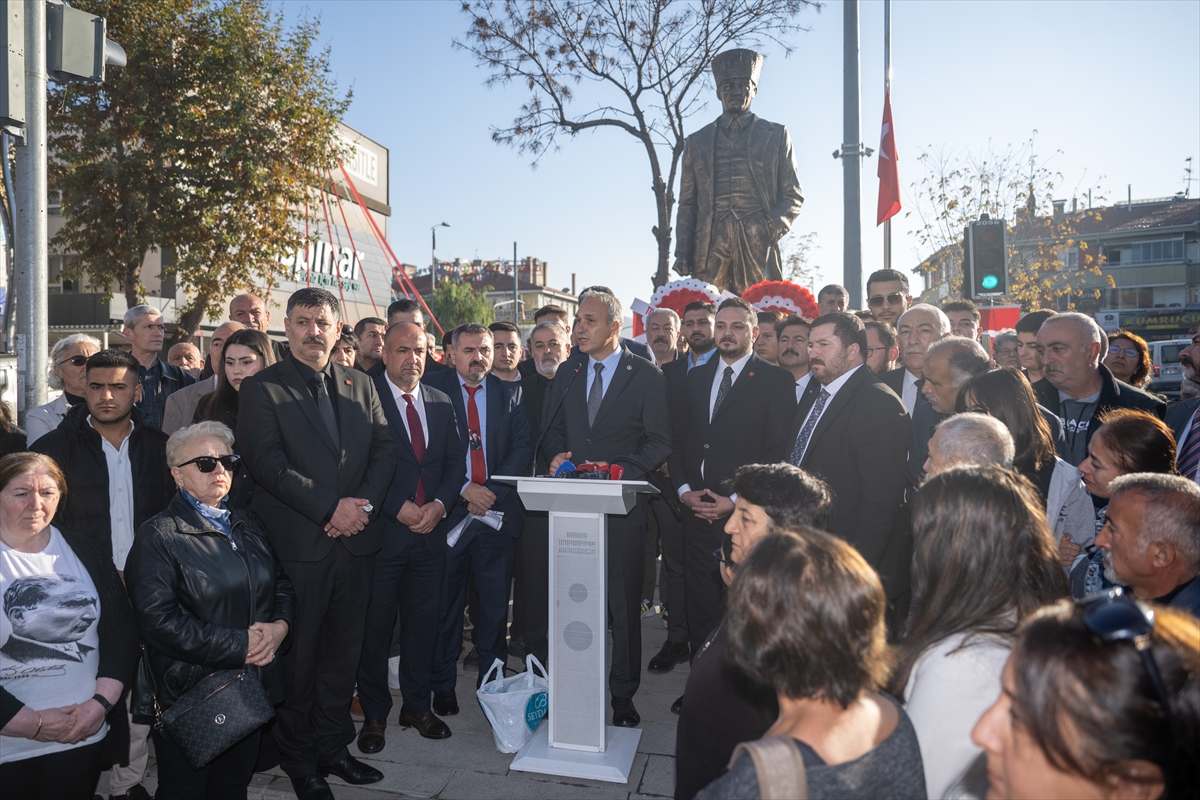 - "Gazi Mustafa Kemal Atatürk ülkemizin kurtarıcısı ve kurucusudur, hepimizin