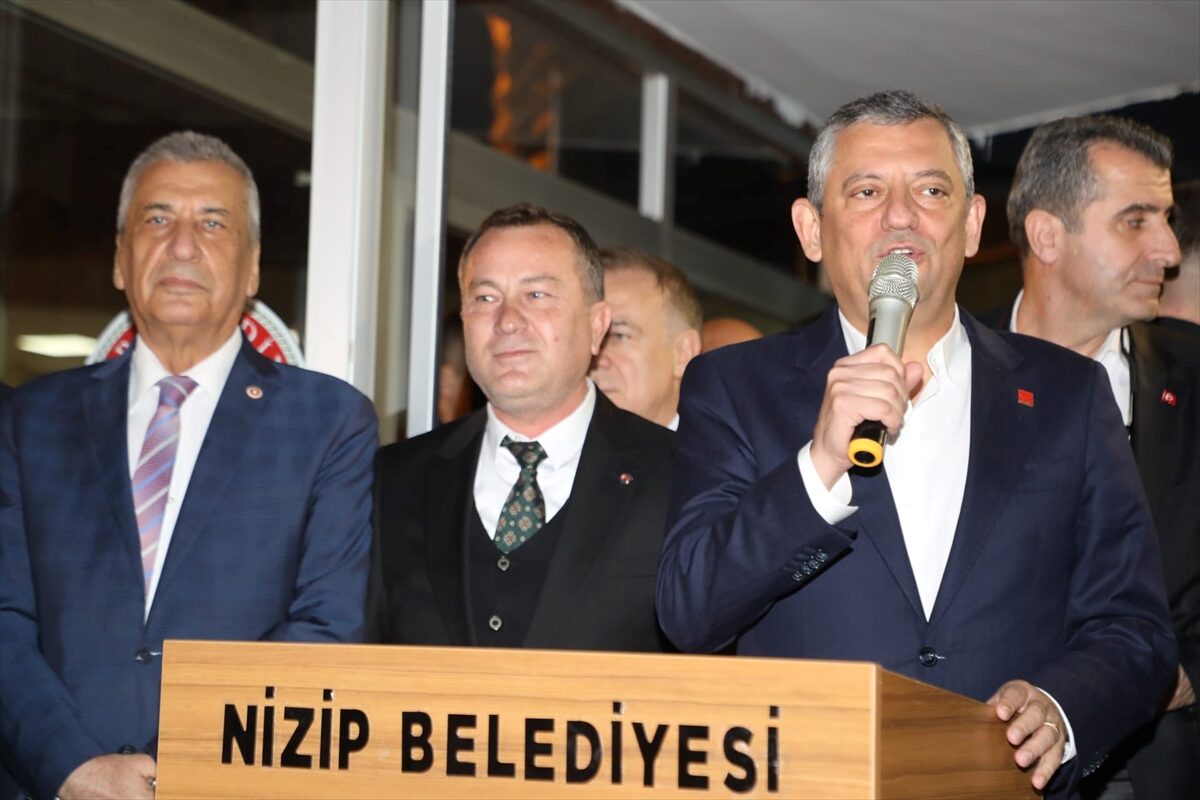 GAZİANTEP (AA) – CHP Genel Başkanı Özgür Özel, Gaziantep'te Nizip