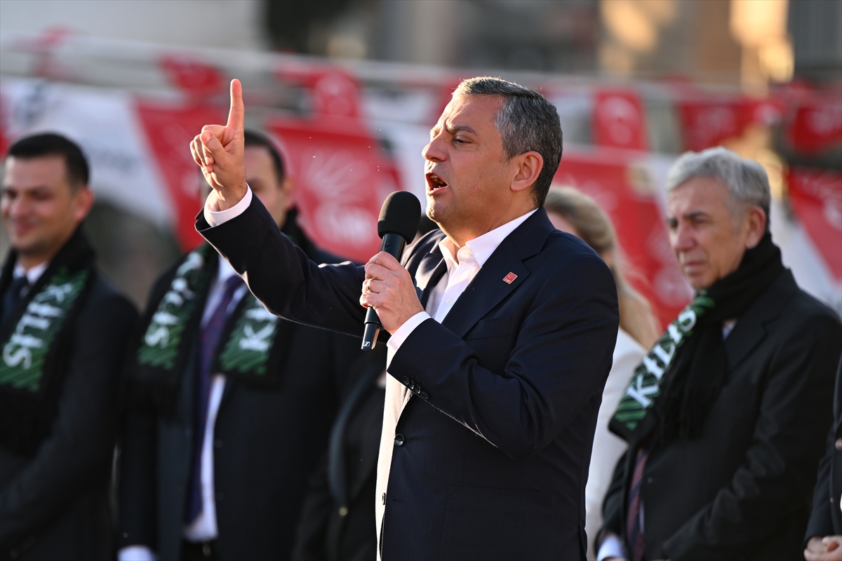 - "Programımızı yeniliyoruz, artık sorunları değil çözümleri anlatıyoruz. Türkiye'yi nasıl