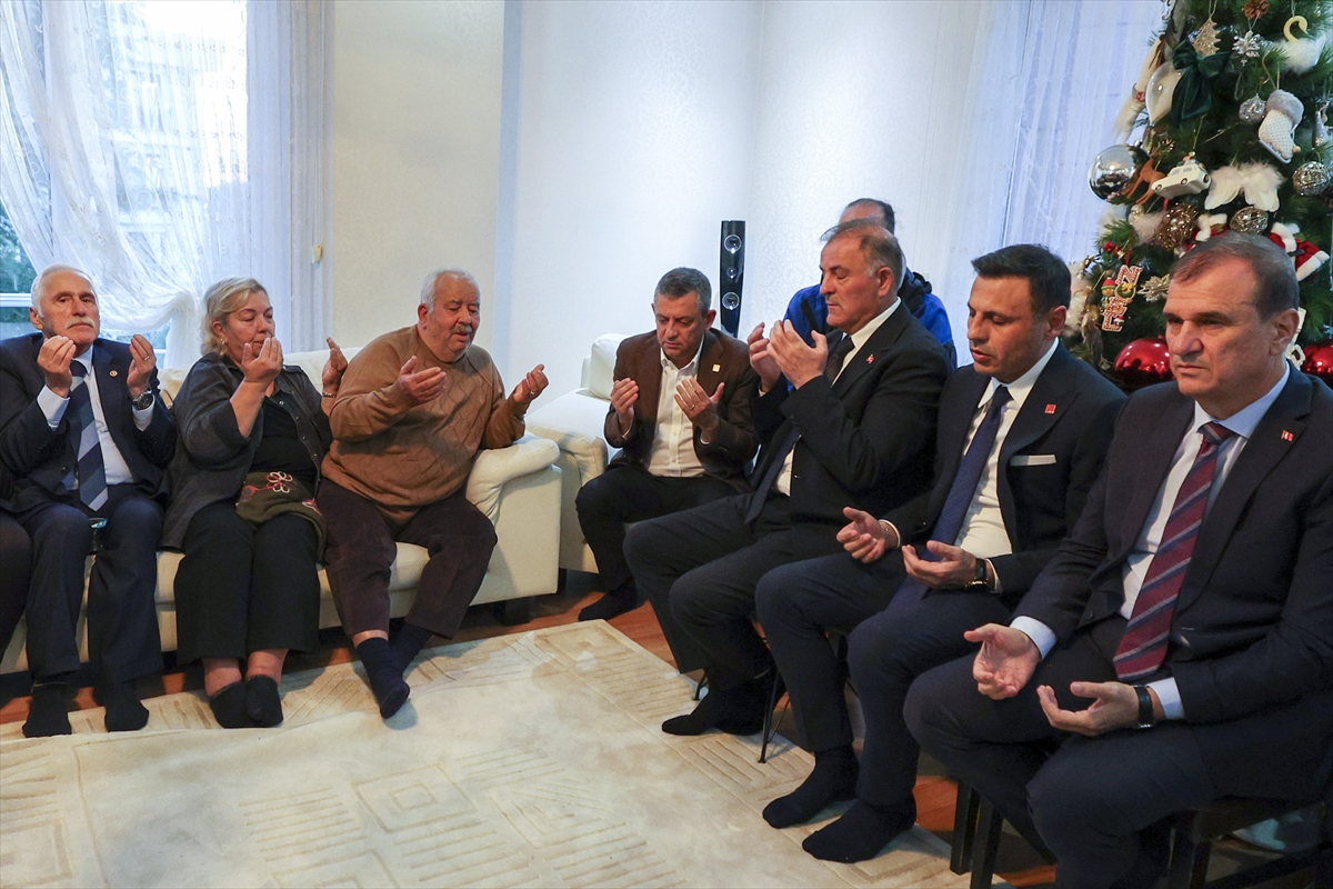 İSTANBUL (AA) – CHP Genel Başkanı Özgür Özel, Azerbaycan-Gürcistan sınırında