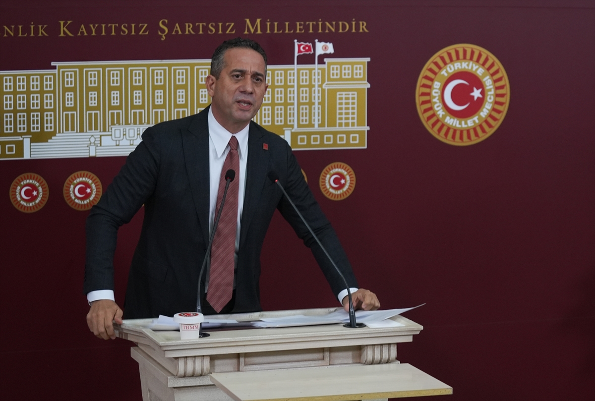 - "CHP'ye darbe yapılmasına asla izin vermeyiz. Bu bir muhtıradır.