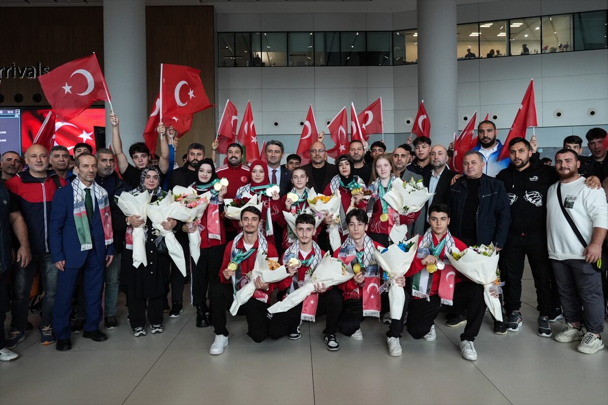 - Türkiye Wushu Kung Fu Federasyonu Başkanı Abdurrahman Akyüz:
- "Kasıtlı