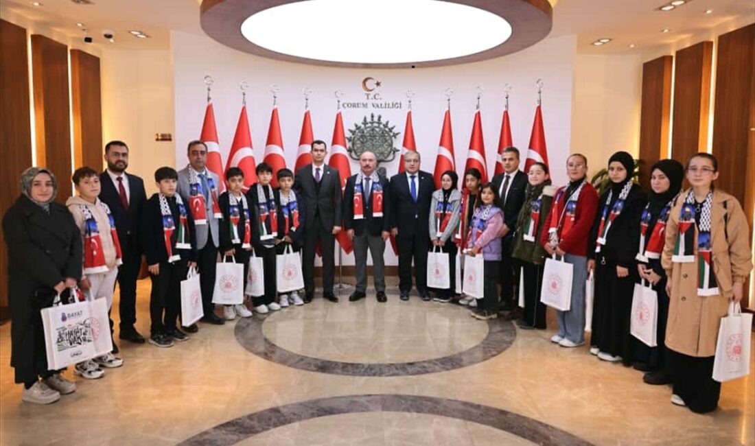 ÇORUM (AA) – Çorum'un Bayat ilçesinde öğrencilerin, İsrail'in saldırıları nedeniyle