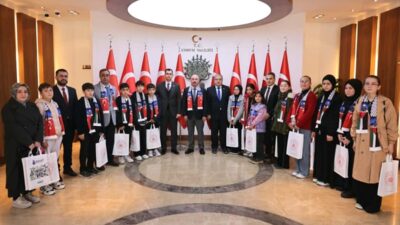 ÇORUM (AA) – Çorum'un Bayat ilçesinde öğrencilerin, İsrail'in saldırıları nedeniyle