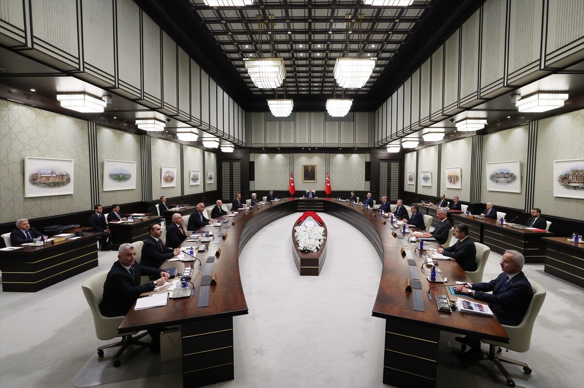 ANKARA (AA) – Cumhurbaşkanlığı Kabinesi, Cumhurbaşkanı Recep Tayyip Erdoğan başkanlığında