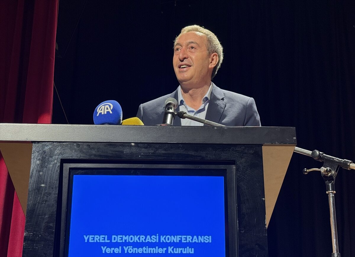 - "En son geri çekilmeyle birlikte aslında Türkiye'de tarihi bir