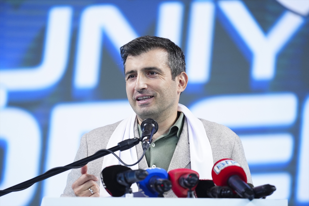 - Türkiye Teknoloji Takımı Vakfı Mütevelli Heyeti Başkanı Selçuk Bayraktar:
-