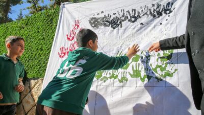 DİYARBAKIR (AA) – Diyarbakır'ın Eğil ilçesinde öğrenciler, Filistin'e destek amacıyla