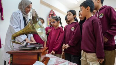 - Kayapınar ilçesindeki 500 Evler İlkokulu'nda öğrenciler, Türkiye Yüzyılı Maarif