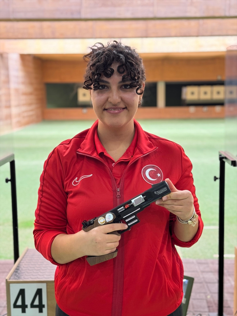 - Milli atıcı Şevval İlayda Tarhan, 25 metre spor tabanca