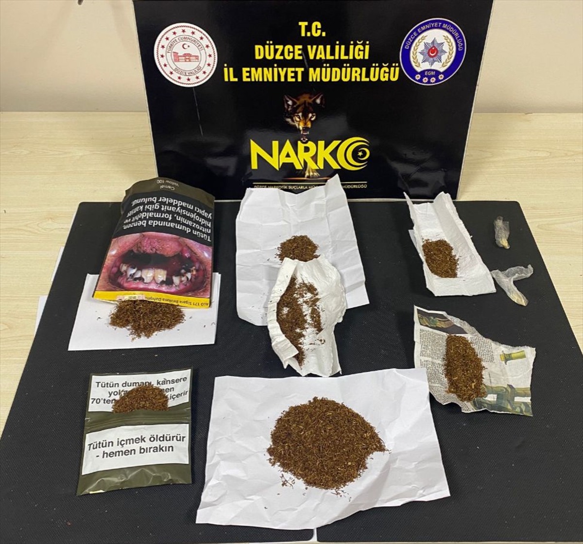 DÜZCE (AA) – Düzce'de düzenlenen uyuşturucu operasyonunda gözaltına alınan 3
