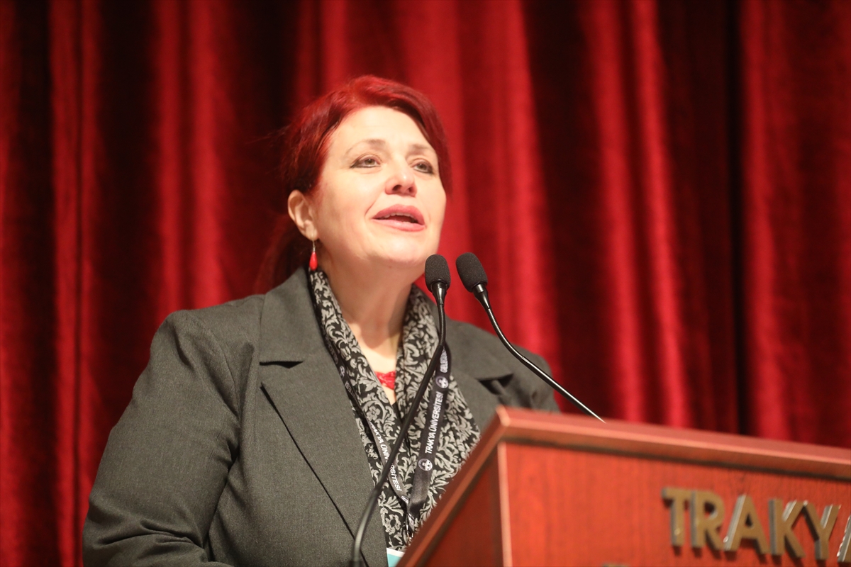 - TÜ Rektörü Prof. Dr. Mustafa Hatipler:
- "Halide Nusret Zorlutuna'yı