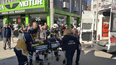 EDİRNE (AA) – Edirne'de otomobilin ekmek fırınına girdiği kazada 4