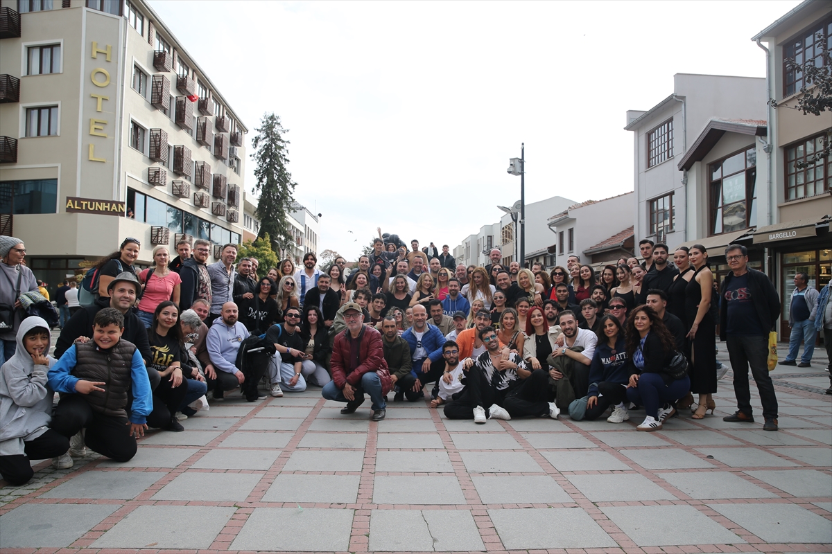 EDİRNE (AA) – Edirne'de Trakya Dans Festivali kapsamında gerçekleştirilen gösteride