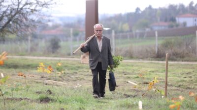 - Kırklareli'nin Lüleburgaz ilçesinde uzun yıllar orman teşkilatında görev yapan
