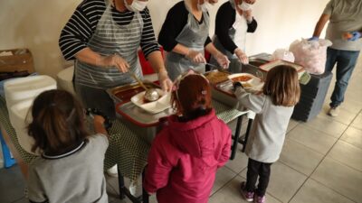 - Hayırseverlerin desteğiyle Erzincan Valiliği Sosyal Yardımlaşma ve Dayanışma Vakfı