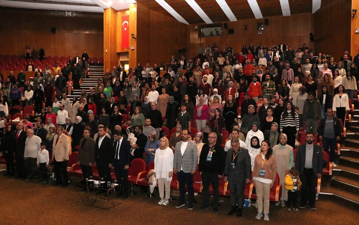 ERZURUM (AA) – Erzurum'da, Ege Üniversitesi Devlet Türk Musikisi Konservatuvarı