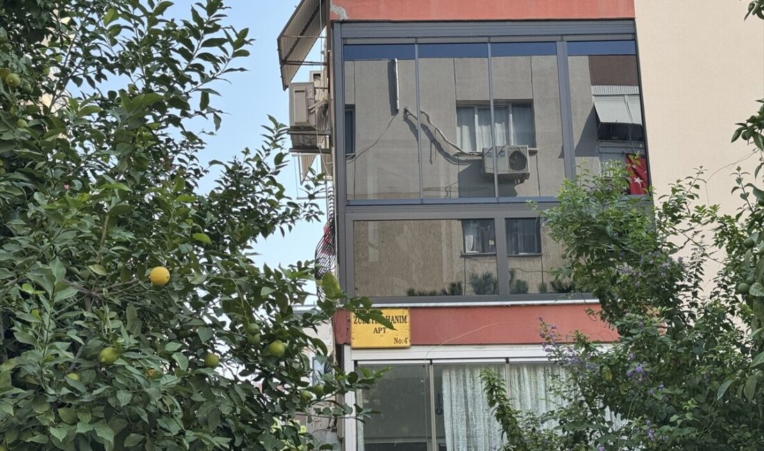 - İzmir'de yaşayan avukat Büşra Elmalı:
- "Çevre temizlik vergisinde atık