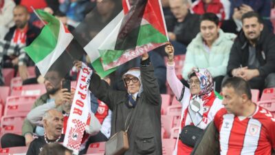 - 82 yaşındaki Nevin Demirbağ ve 71 yaşındaki Gülten Sofuoğlu