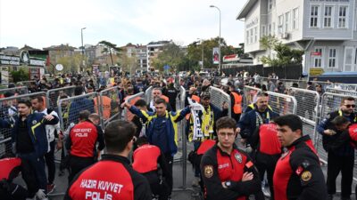 İSTANBUL (AA) – Fenerbahçe taraftarı, Trendyol Süper Lig'in 11. haftasında