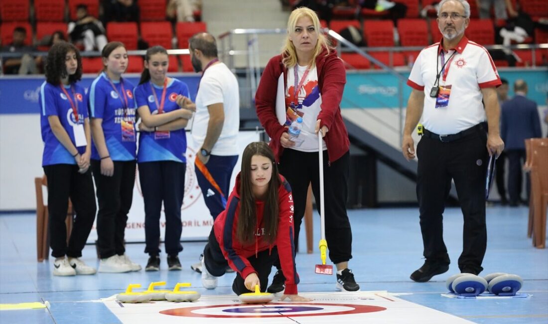 SAMSUN (AA) – Türkiye Curling Federasyonu tarafından düzenlenen Floor Curling