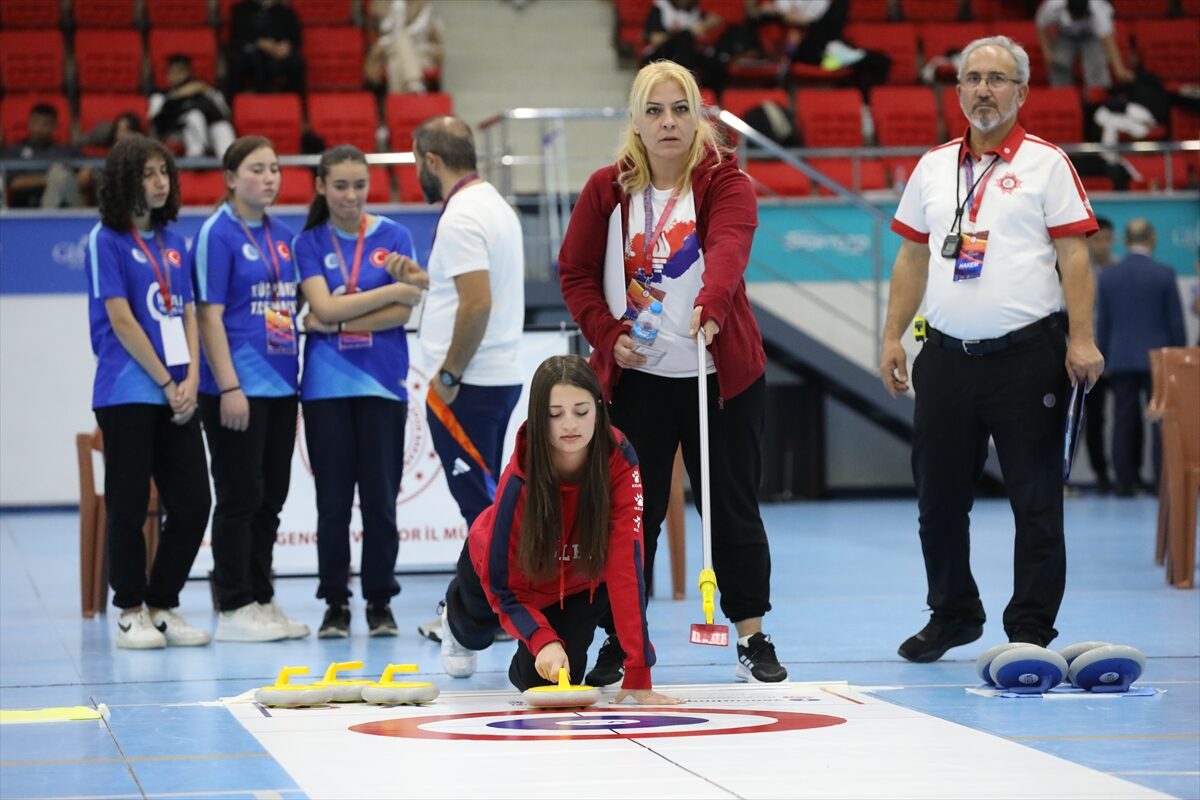 SAMSUN (AA) – Türkiye Curling Federasyonu tarafından düzenlenen Floor Curling