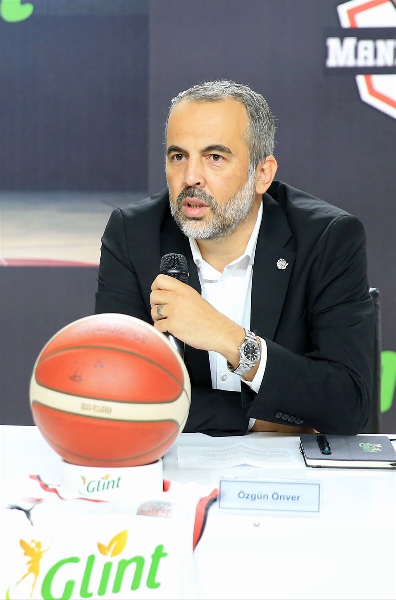 - Genel menajer Özgün Önver:
- "Manisa Basket'in orta ve uzun