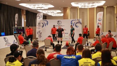 - Mersin'de düzenlenen organizasyonda Türkiye 5'i altın olmak üzere toplam